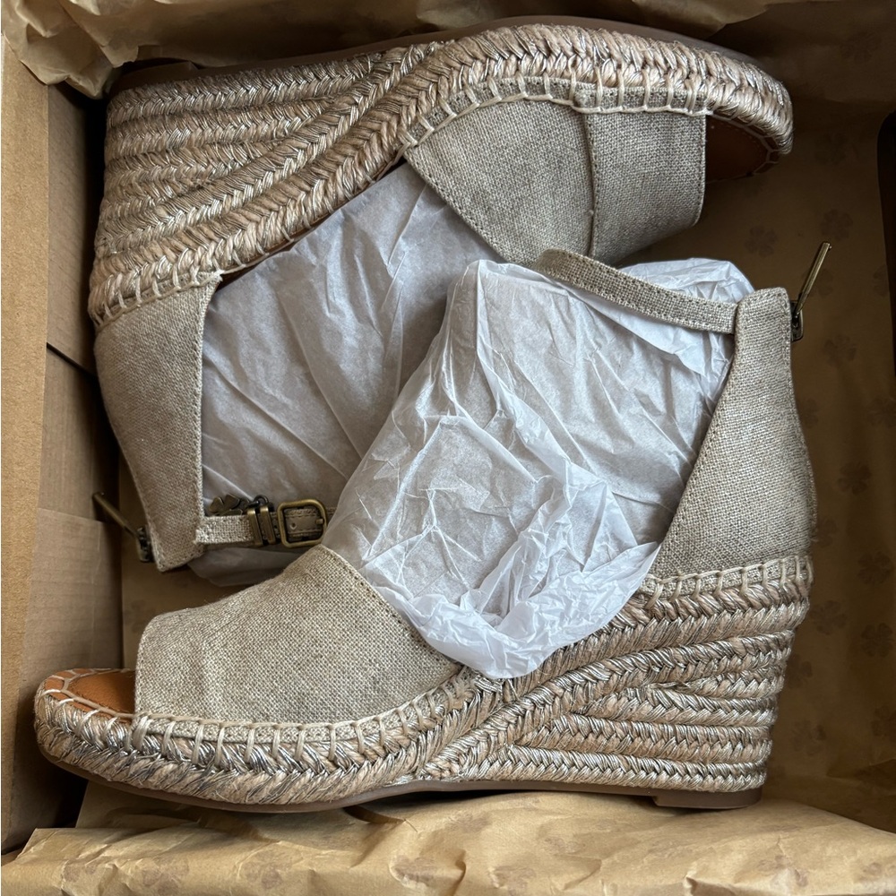 Lucky Brand Tan Espadrilles Casual Shoes